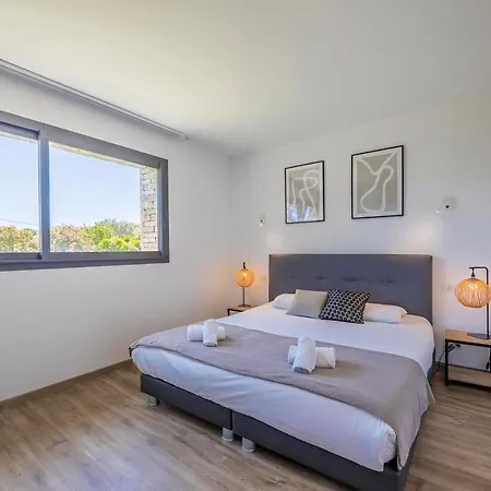Villa 18