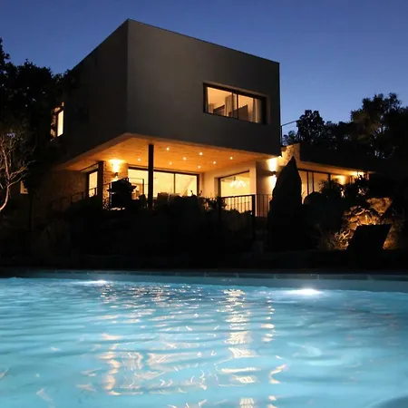 18 * Porto-Vecchio (Corsica)